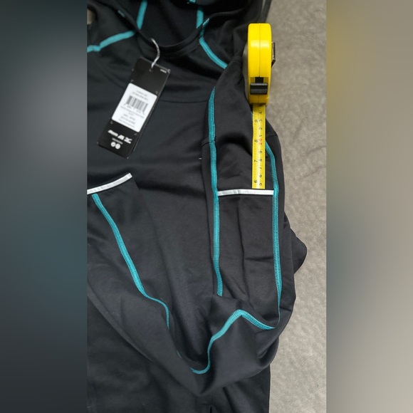 ❌SOLD❌NWT- Mizuno Vortex Warmalite Hooded Longsleeve- Black size L - Picture 3 of 4